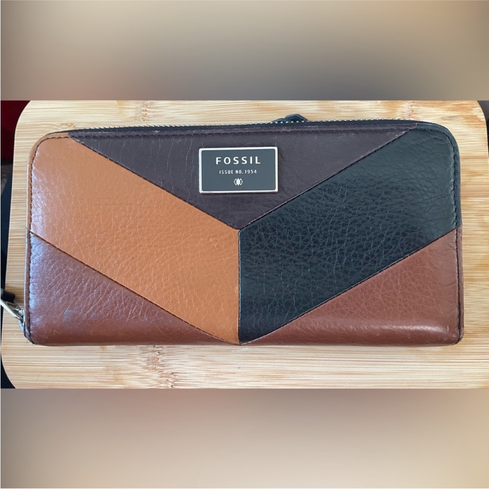 Fossil Patchwork Zip Wallet